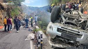 मसूरी-देहरादून रोड पर वाहन खाई में गिरने से पांच लोगों की मौत एक घायल