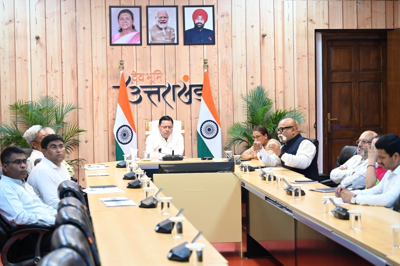 मुख्यमंत्री धामी ने उत्तराखंड क्रीड़ा विश्वविद्यालय गौलापार के निर्माण कार्यों की समीक्षा की