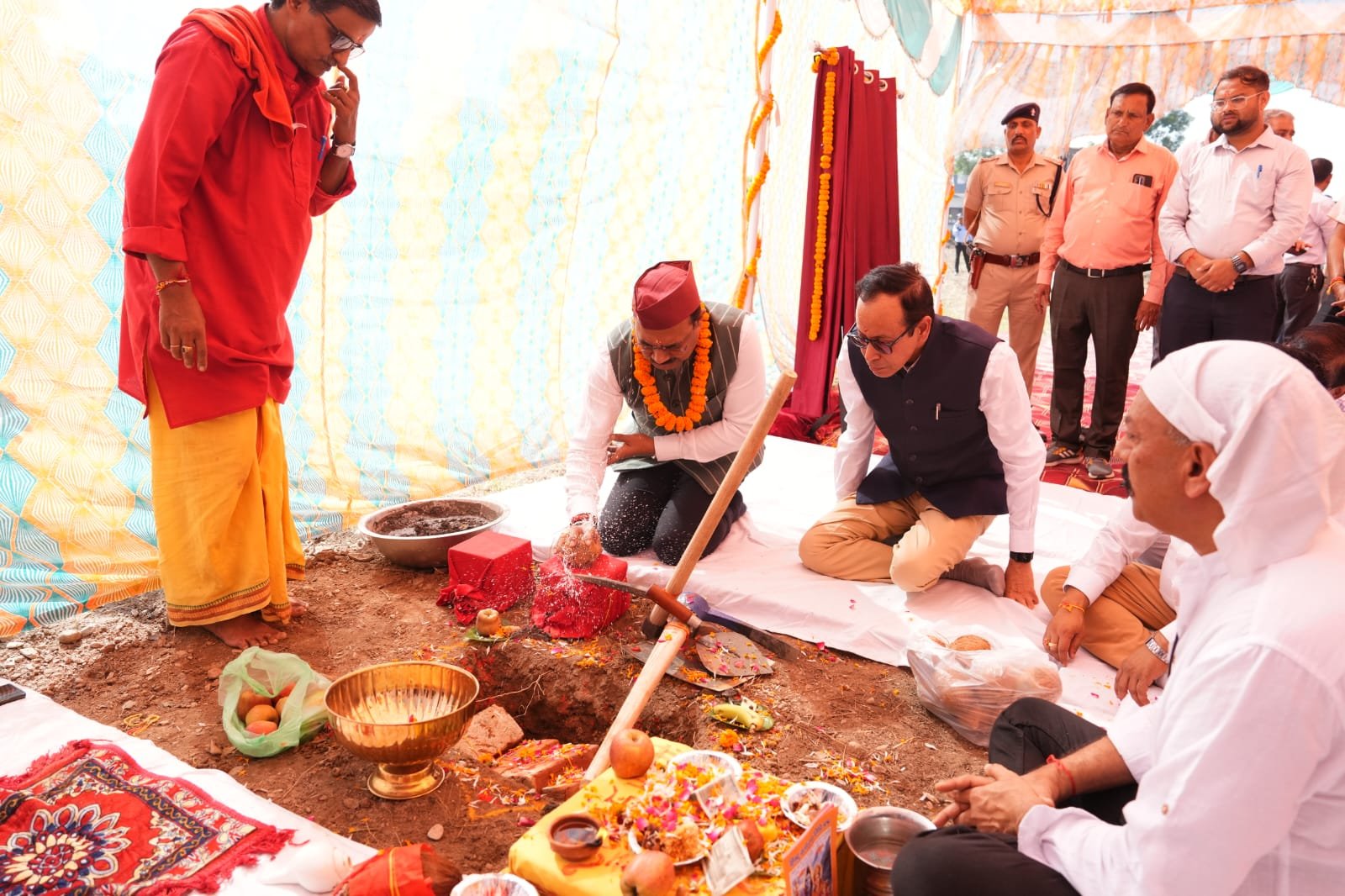 मुख्य सचिव ने किया आईआईएम काशीपुर के देहरादून कैंपस का भूमिपूजन